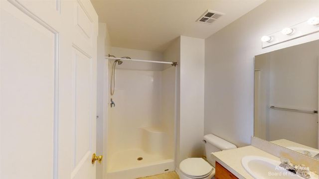 2795 S Knightsbridge Circle, Ann Arbor, MI 48105