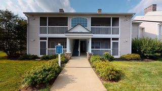 2795 S Knightsbridge Circle, Ann Arbor, MI 48105