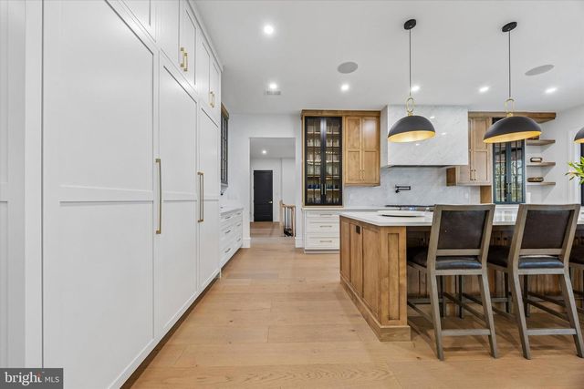 18 BEATTY LN, Malvern, PA 19355