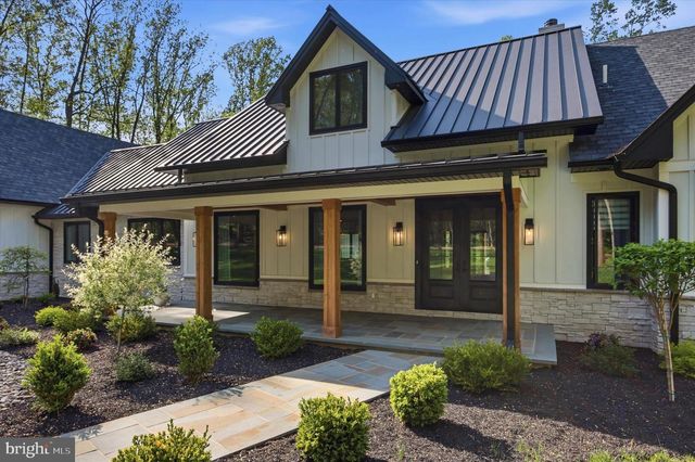 18 BEATTY LN, Malvern, PA 19355