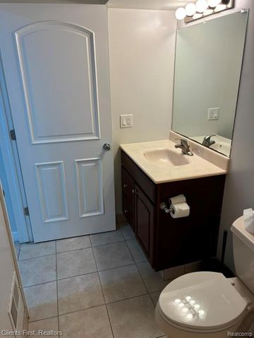 3121 Cherry Tree Lane, Ann Arbor, MI 48108