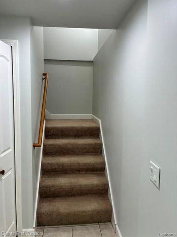 3121 Cherry Tree Lane, Ann Arbor, MI 48108