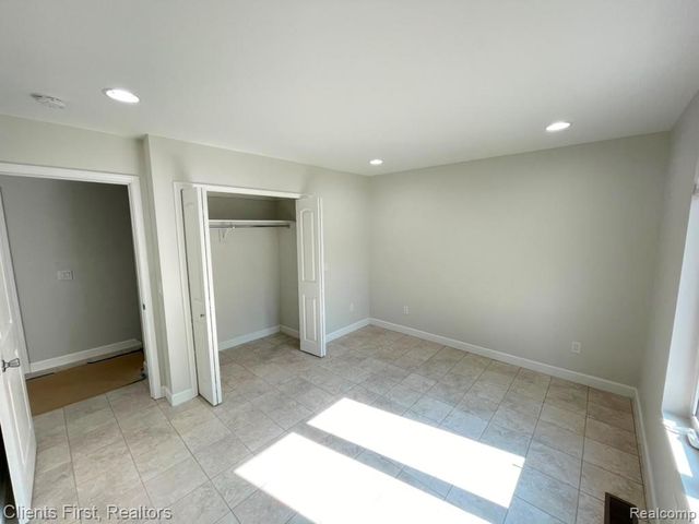 3121 Cherry Tree Lane, Ann Arbor, MI 48108