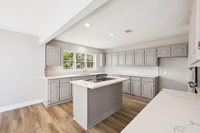 2208 Bay Grove Road, Freeport, FL 32439