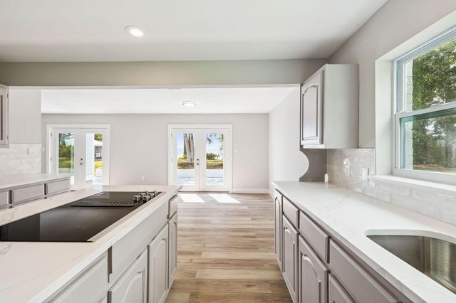 2208 Bay Grove Road, Freeport, FL 32439