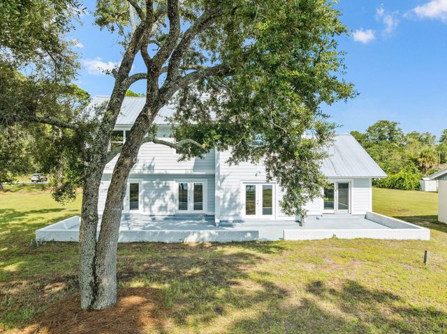 2208 Bay Grove Road, Freeport, FL 32439