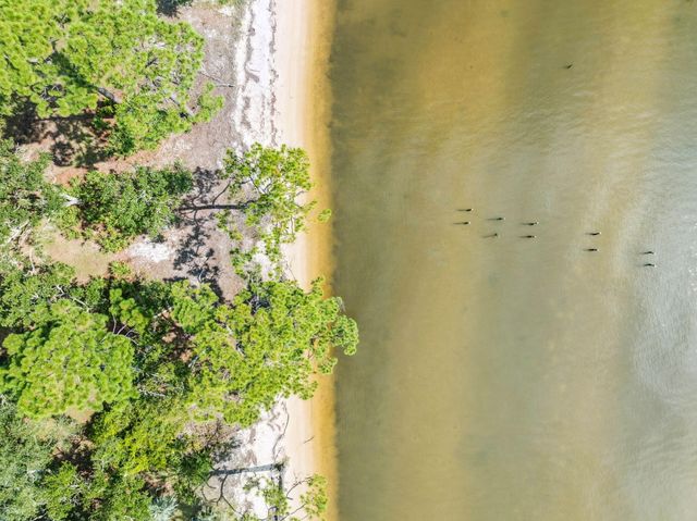 2208 Bay Grove Road, Freeport, FL 32439