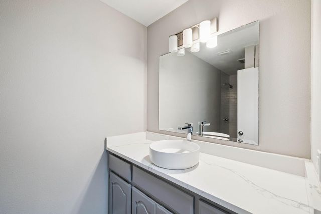 2208 Bay Grove Road, Freeport, FL 32439