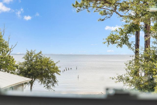 2208 Bay Grove Road, Freeport, FL 32439