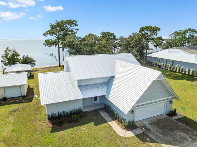 2208 Bay Grove Road, Freeport, FL 32439