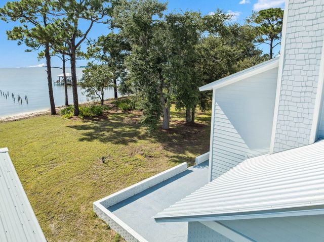 2208 Bay Grove Road, Freeport, FL 32439
