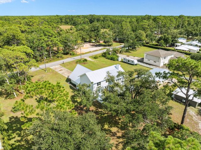 2208 Bay Grove Road, Freeport, FL 32439