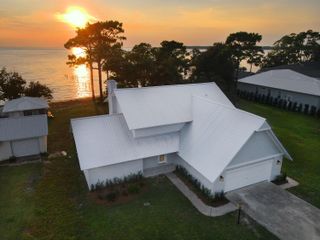 2208 Bay Grove Road, Freeport, FL 32439