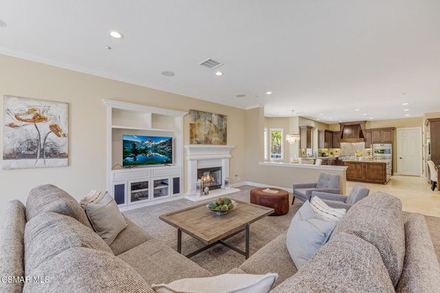 12376 Palmer Drive, Moorpark, CA 93021