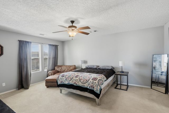 641 Creekside Avenue SW, Los Lunas, NM 87031