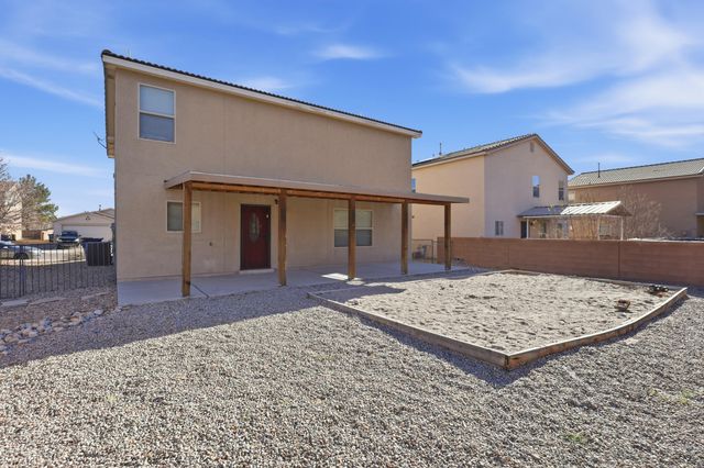 641 Creekside Avenue SW, Los Lunas, NM 87031