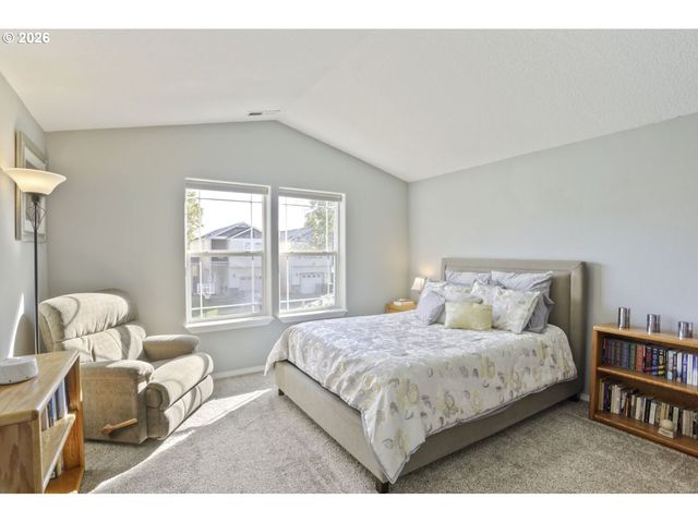 2463 25TH Ave, Forest Grove, OR 97116