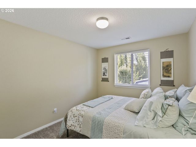 2463 25TH Ave, Forest Grove, OR 97116