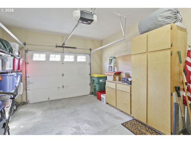 2463 25TH Ave, Forest Grove, OR 97116