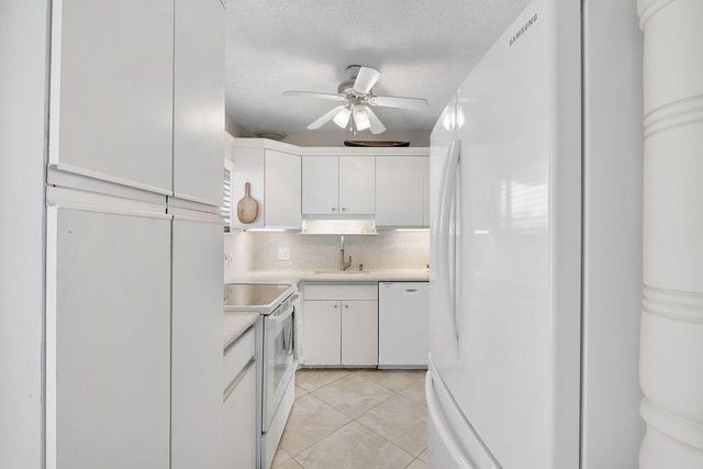 500 SE 21st Avenue, Deerfield Beach, FL 33441