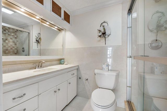 500 SE 21st Avenue, Deerfield Beach, FL 33441