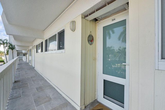500 SE 21st Avenue, Deerfield Beach, FL 33441