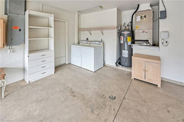 6721 Sloane PL, Naples, FL 34104