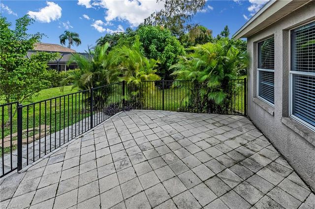 6721 Sloane PL, Naples, FL 34104