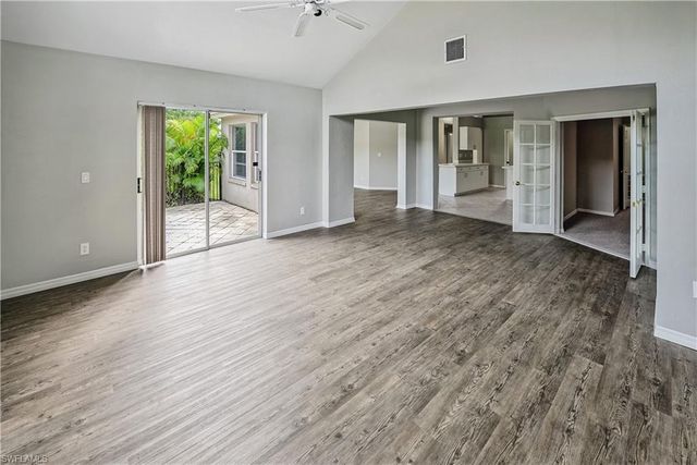 6721 Sloane PL, Naples, FL 34104