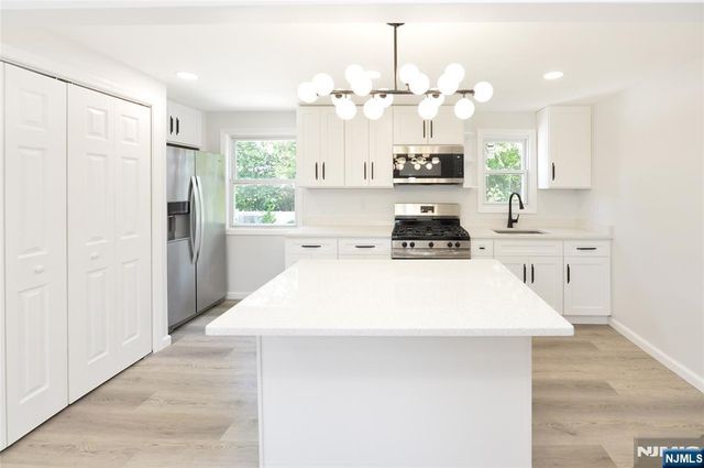 19-21 11th Street 2, Fair Lawn, NJ 07410