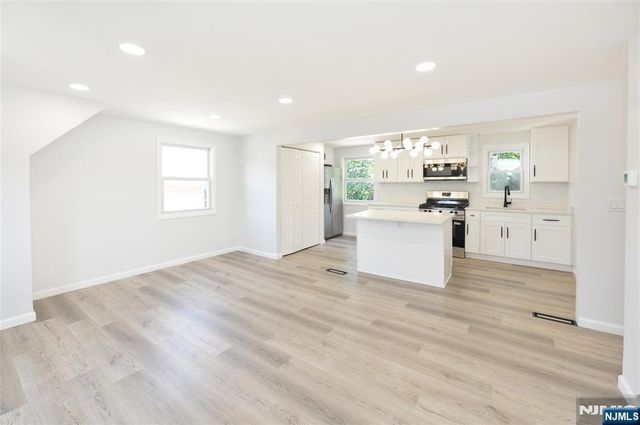 19-21 11th Street 2, Fair Lawn, NJ 07410