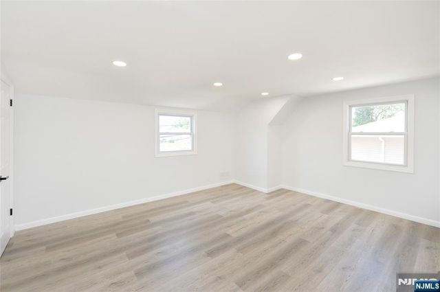 19-21 11th Street 2, Fair Lawn, NJ 07410