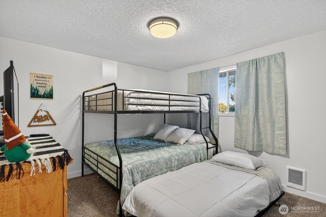 2730 Iroquois Drive, Mount Vernon, WA 98273