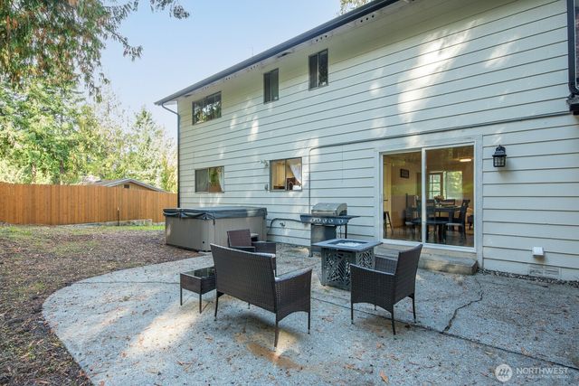 2730 Iroquois Drive, Mount Vernon, WA 98273