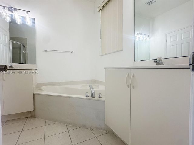 662 NE 21st Ter, Homestead, FL 33033