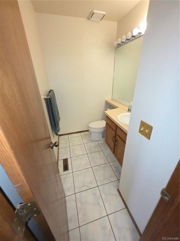 2880 W Long Circle B, Littleton, CO 80120