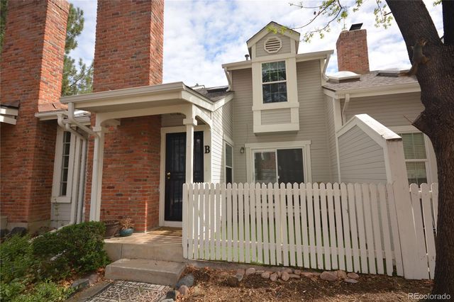 2880 W Long Circle B, Littleton, CO 80120