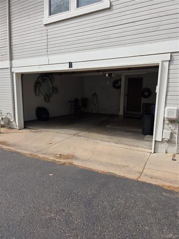 2880 W Long Circle B, Littleton, CO 80120