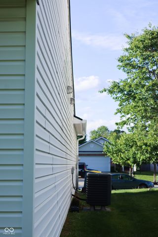 12289 Wolf Run Road, Noblesville, IN 46060
