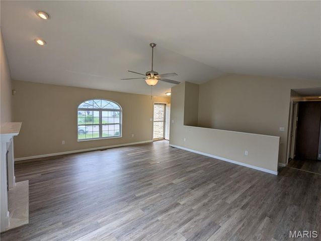 2290 Wellington Drive, Shiloh, IL 62221