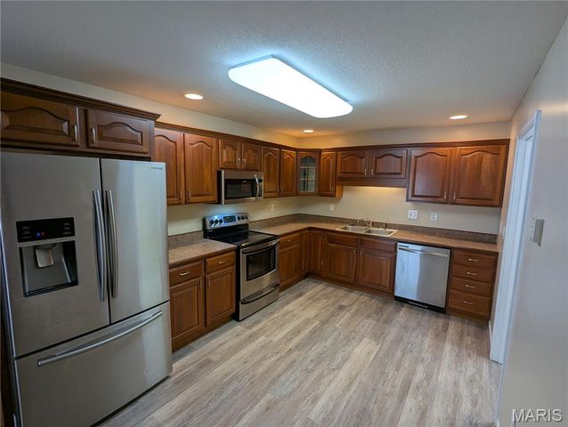 2290 Wellington Drive, Shiloh, IL 62221