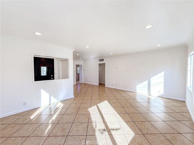 3045 Casa Loma, San Bernardino, CA 92404