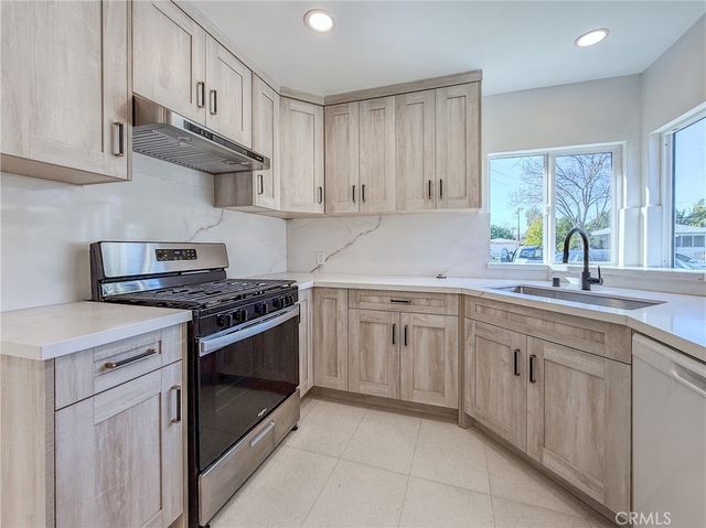 3045 Casa Loma, San Bernardino, CA 92404