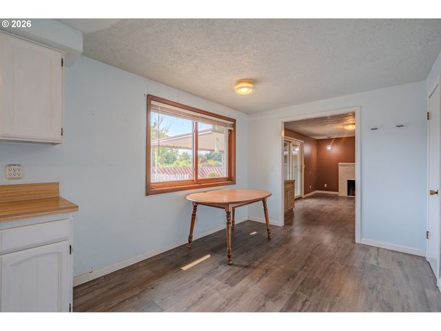 1803 Nw 100TH St, Vancouver, WA 98685