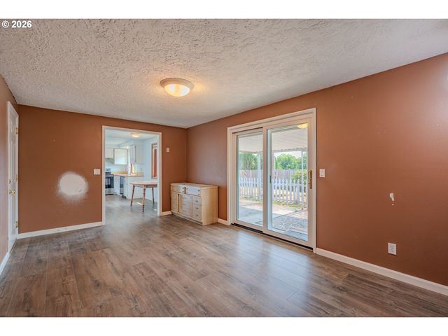 1803 Nw 100TH St, Vancouver, WA 98685