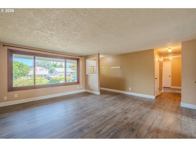 1803 Nw 100TH St, Vancouver, WA 98685