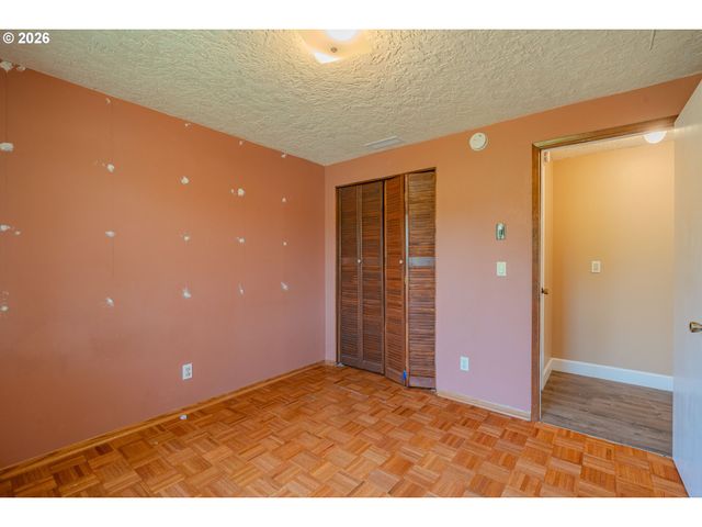 1803 Nw 100TH St, Vancouver, WA 98685