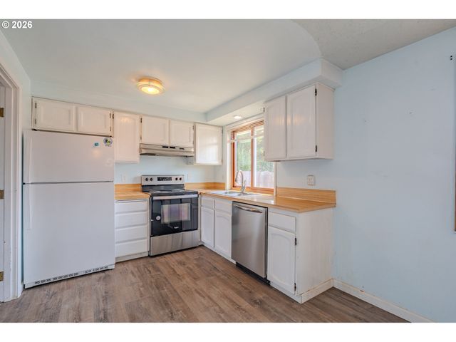 1803 Nw 100TH St, Vancouver, WA 98685