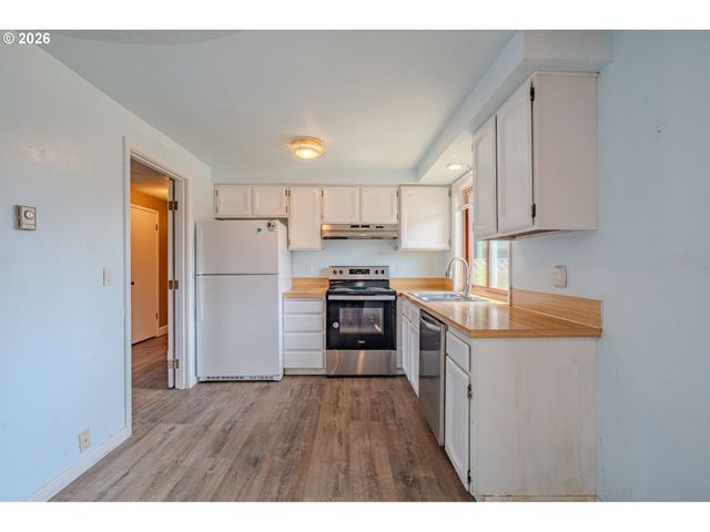 1803 Nw 100TH St, Vancouver, WA 98685