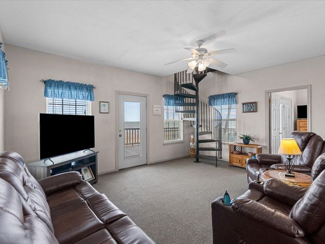 125 Driftwood Court, Surfside Beach, TX 77541